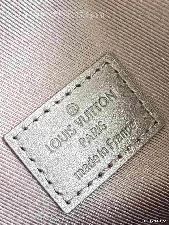 AAA Replica Ru Wearable VUITTON Wallet LOUIS Montsouris 0530